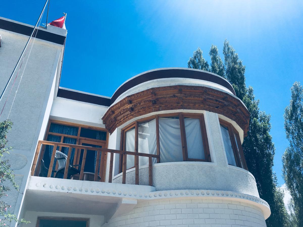 Ponyo Stays Leh Bagian luar foto